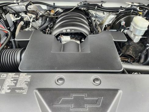 Used 2018 Chevrolet Silverado 1500 LTZ Z71 w/ LTZ Plus Package AWD/4WD image 32