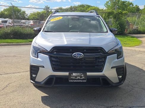 Certified 2025 Subaru Ascent Bronze Edition AWD/4WD image 4