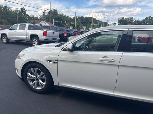 Used 2011 Ford Taurus SEL w/ 201A Rapid Spec Order Code AWD/4WD image 4
