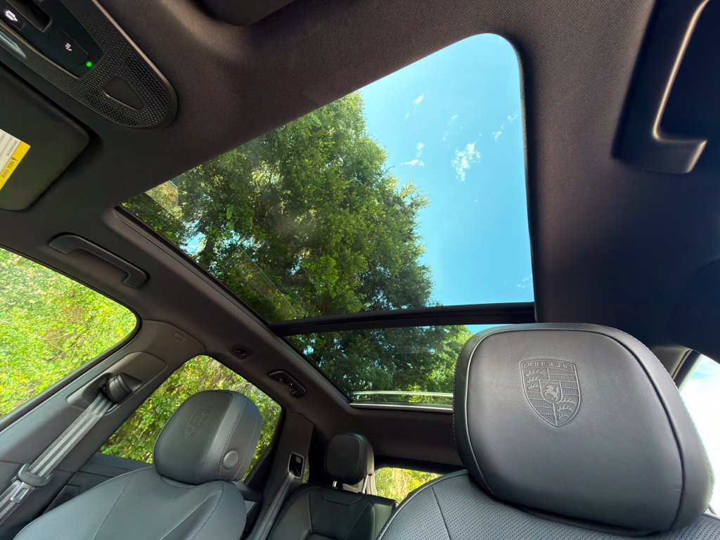 Certified 2026 Porsche Cayenne AWD/4WD image 15