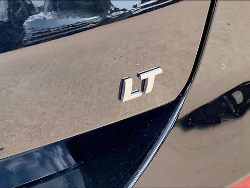 Certified 2023 Chevrolet Equinox LT FWD image 11