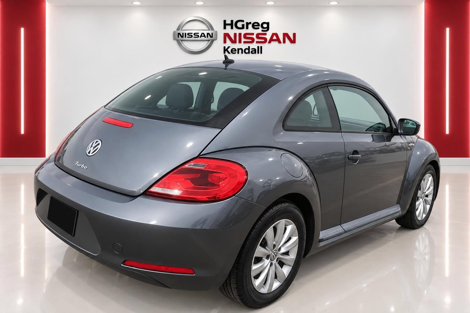 Used 2016 Volkswagen Beetle 1.8T S FWD image 4