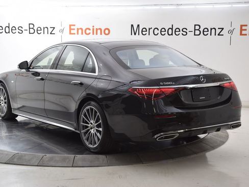 New 2026 Mercedes-Benz S 580e 4MATIC Sedan image 4