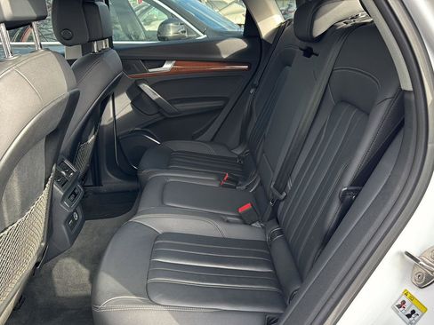 Used 2022 Audi Q5 2.0T Premium Plus image 25
