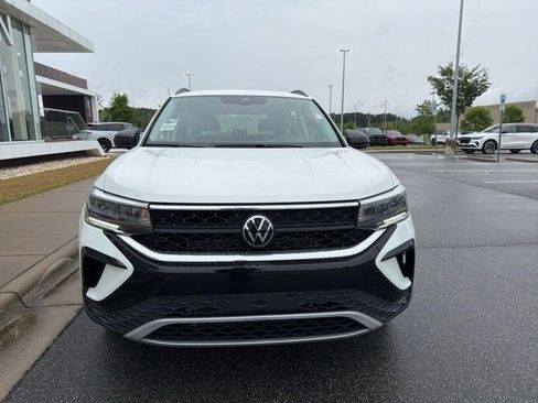 Used 2024 Volkswagen Taos S FWD image 9