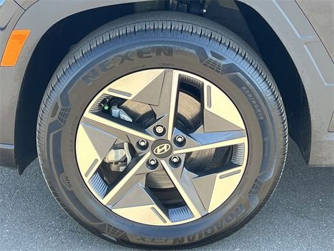 Certified 2025 Hyundai Tucson SEL image 48