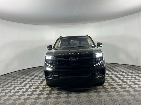 Used 2025 Ford Expedition Max Active image 5