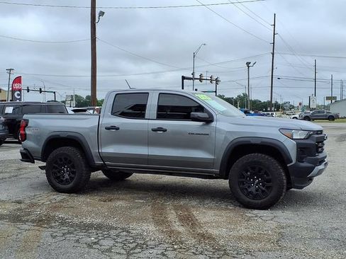 Used 2025 Chevrolet Colorado Trail Boss AWD/4WD image 23