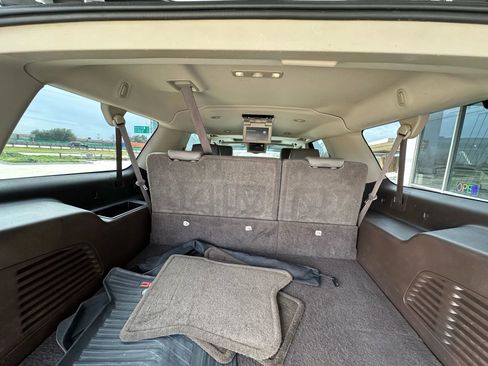 Used 2016 GMC Yukon XL Denali w/ Open Road Package image 16