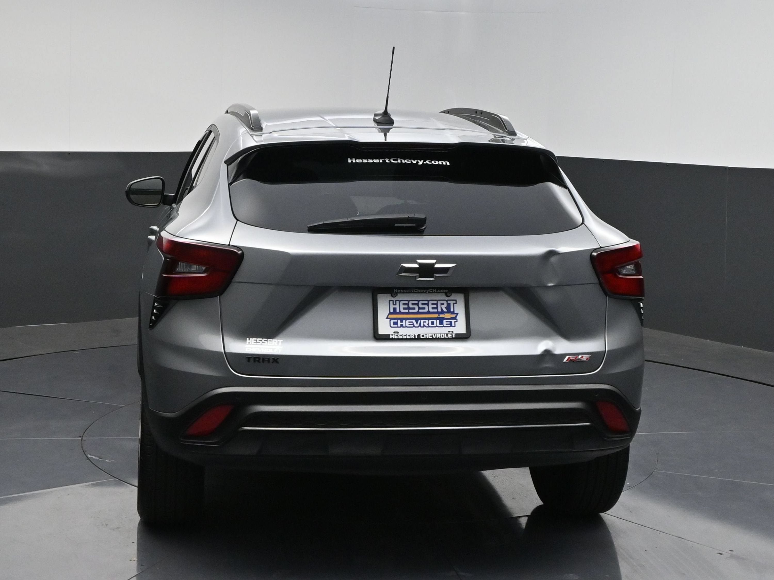 Used 2025 Chevrolet Trax RS w/ Driver Confidence Package FWD image 7