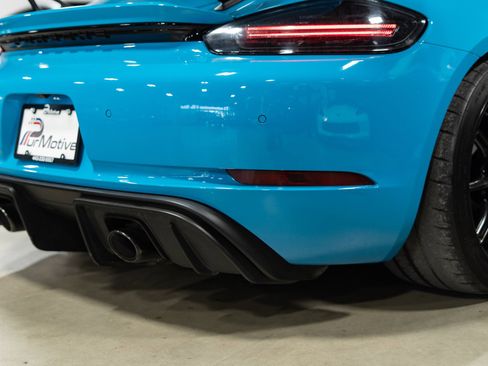 Used 2021 Porsche 718 Cayman GT4 RWD image 28