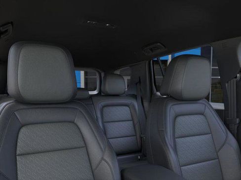 New 2026 Chevrolet Equinox LT w/ Convenience Package II image 24