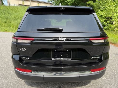 New 2025 Jeep Grand Cherokee Limited w/ Luxury Tech Group II image 8