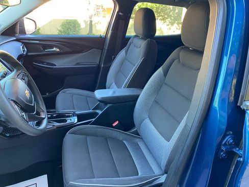 Used 2021 Chevrolet TrailBlazer LS image 28