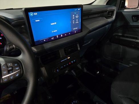 New 2025 Ford Maverick XL w/ Equipment Group 101A image 20