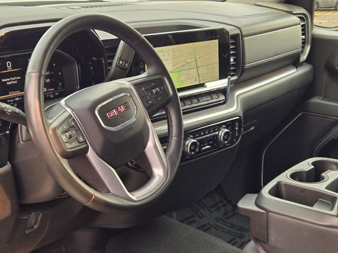 Used 2025 GMC Sierra 1500 SLT AWD/4WD image 25