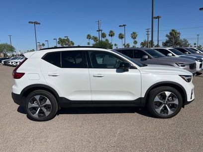 New 2026 Volvo XC40 B5 Plus w/ Climate Package