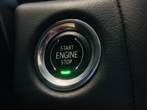 Used 2021 GMC Yukon XL AT4 w/ AT4 Premium Plus Package AWD/4WD image 59