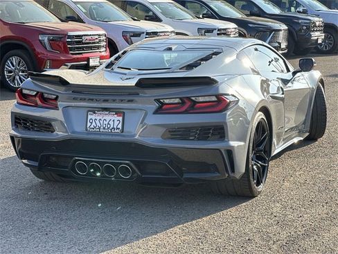 Used 2025 Chevrolet Corvette Z06 image 4