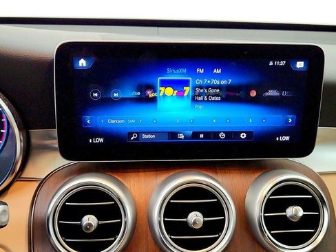 Used 2022 Mercedes-Benz GLC 300 4MATIC image 17