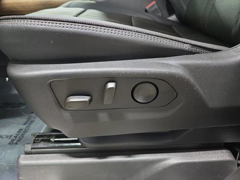 New 2026 Chevrolet Silverado 1500 High Country AWD/4WD image 31