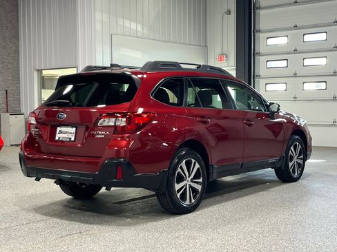 Used 2018 Subaru Outback 3.6R Limited image 5