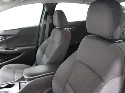Used 2021 Chevrolet Malibu RS FWD image 4