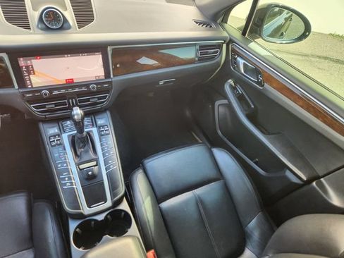 Used 2019 Porsche Macan AWD/4WD image 13