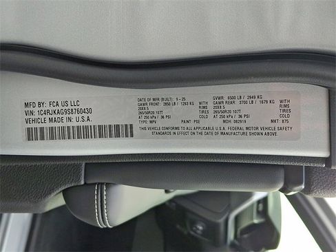 New 2025 Jeep Grand Cherokee L Altitude image 23