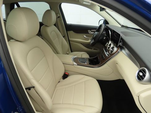 Certified 2022 Mercedes-Benz GLC 300 image 20