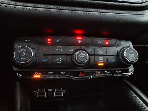 Used 2022 Dodge Durango GT image 9