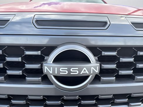 Certified 2025 Nissan Frontier SV RWD image 35