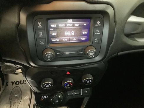 Used 2019 Jeep Renegade Sport AWD/4WD image 33