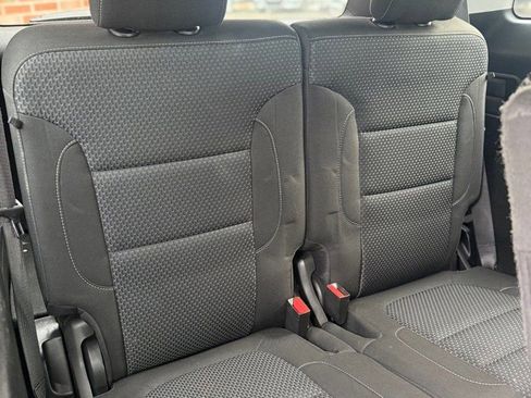 Used 2021 GMC Acadia SLE w/ Driver Convenience Package image 10