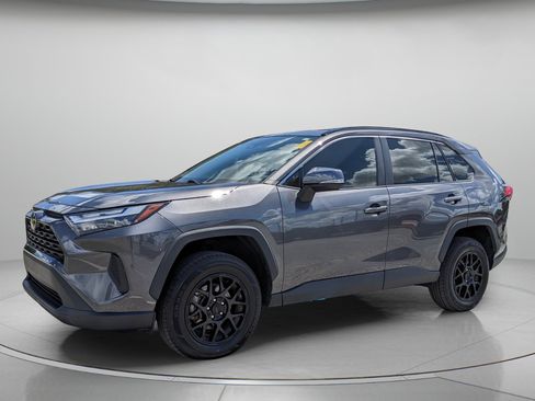 Used 2023 Toyota RAV4 XLE FWD image 2