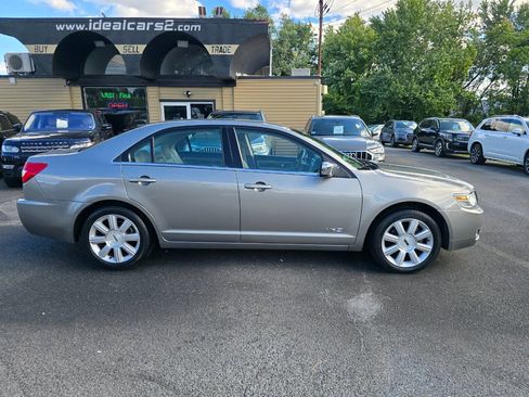 Used 2008 Lincoln MKZ FWD image 2