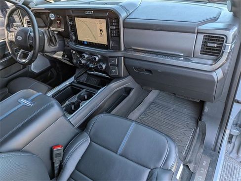 Used 2025 Ford F250 Platinum image 33