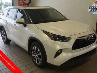 Used 2023 Toyota Highlander XLE AWD/4WD video 1