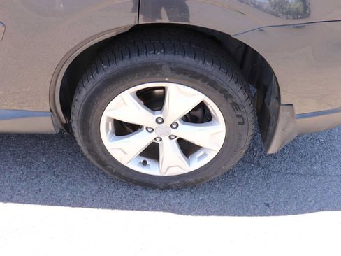 Used 2014 Subaru Forester 2.5i Limited w/ Popular Package #2 AWD/4WD image 9