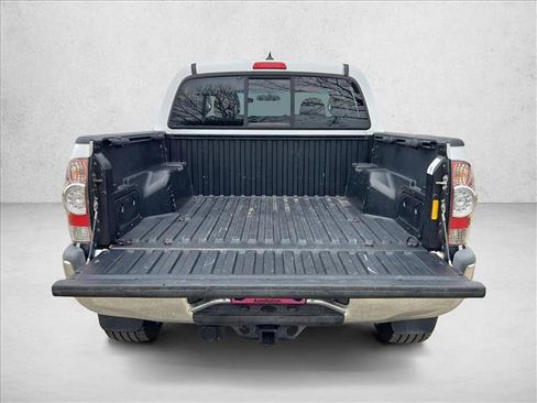 Used 2014 Toyota Tacoma PreRunner w/ SR5 Package image 6