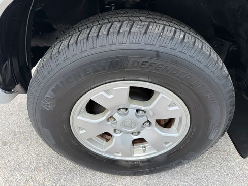 Used 2007 Toyota Tacoma PreRunner RWD image 37