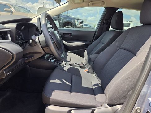 Used 2025 Toyota Corolla LE FWD image 26