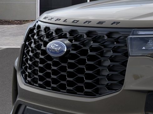 New 2026 Ford Explorer ST-Line w/ ST-Line Street Pack RWD image 17