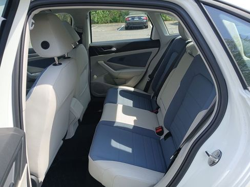 New 2026 Volkswagen Jetta SE FWD image 24