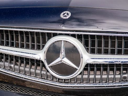 Used 2025 Mercedes-Benz C 300 4MATIC Sedan image 11