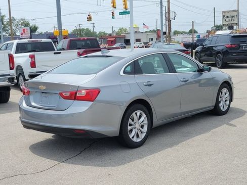Used 2025 Chevrolet Malibu LT FWD image 6