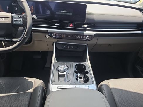 New 2027 Kia Carnival LXS FWD image 14