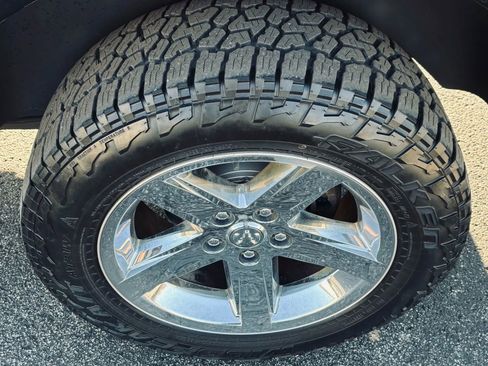 Used 2014 RAM 1500 Express image 3