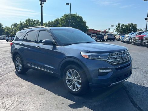 Used 2021 Ford Explorer Limited w/ Equipment Group 301A AWD/4WD image 8