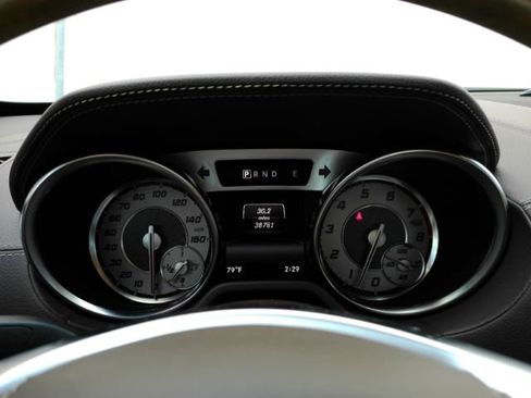 Used 2015 Mercedes-Benz SL 550 image 38